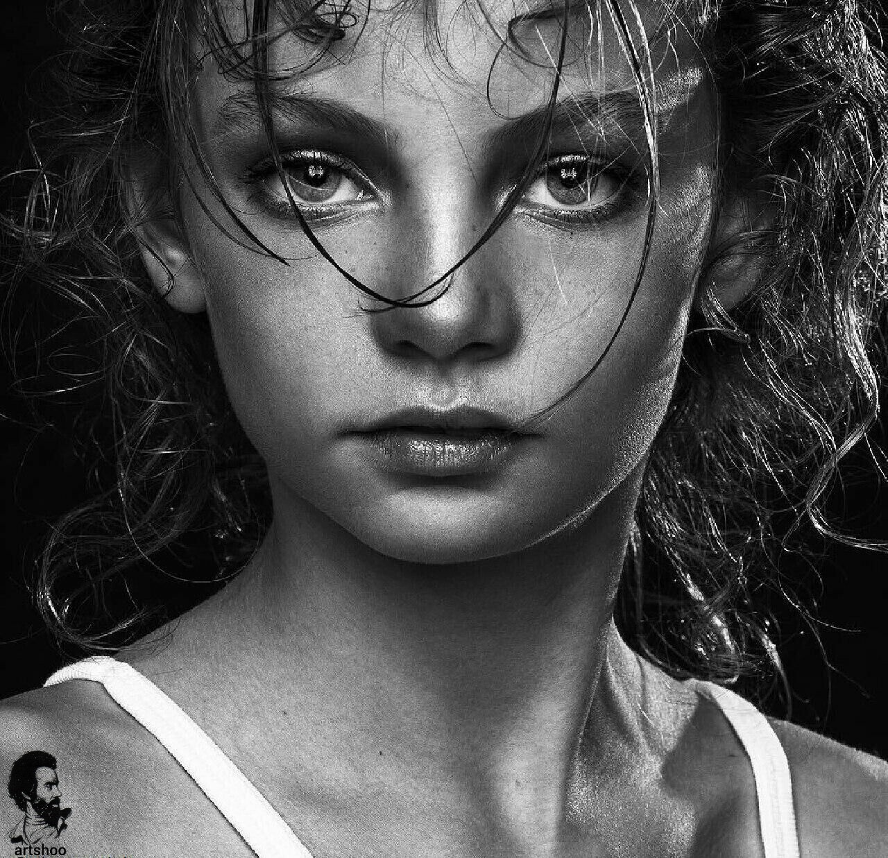 مدل کودک سیاه قلم